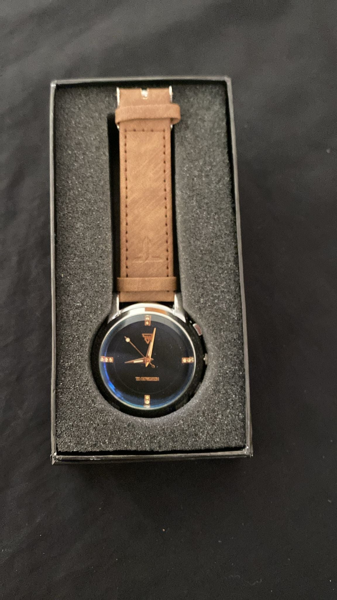 TimeWorth Local Leather Watch – Elegant, Durable,