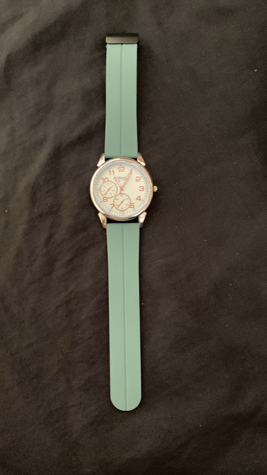 Fortune Time Etross Leather Edition – Local Craftsmanship, Global Class